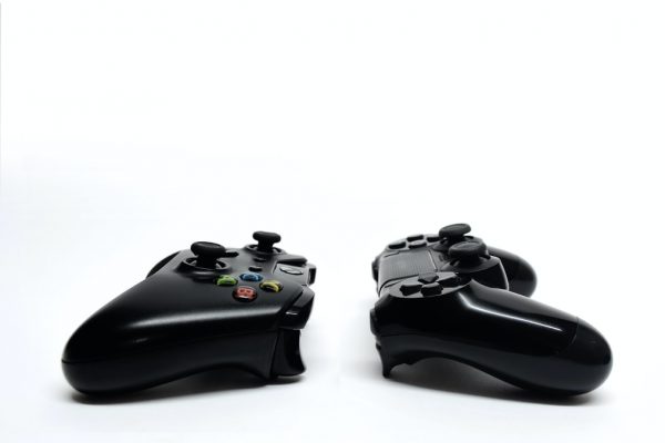 Gaming : La playstation 4 face à la XBox One